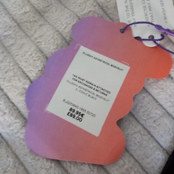 Fabletics velveteen asymmetrical bodysuit - Picture 4 of 4